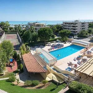 Pierre & Heliotel Marine Aparthotel Saint-Laurent-du-Var